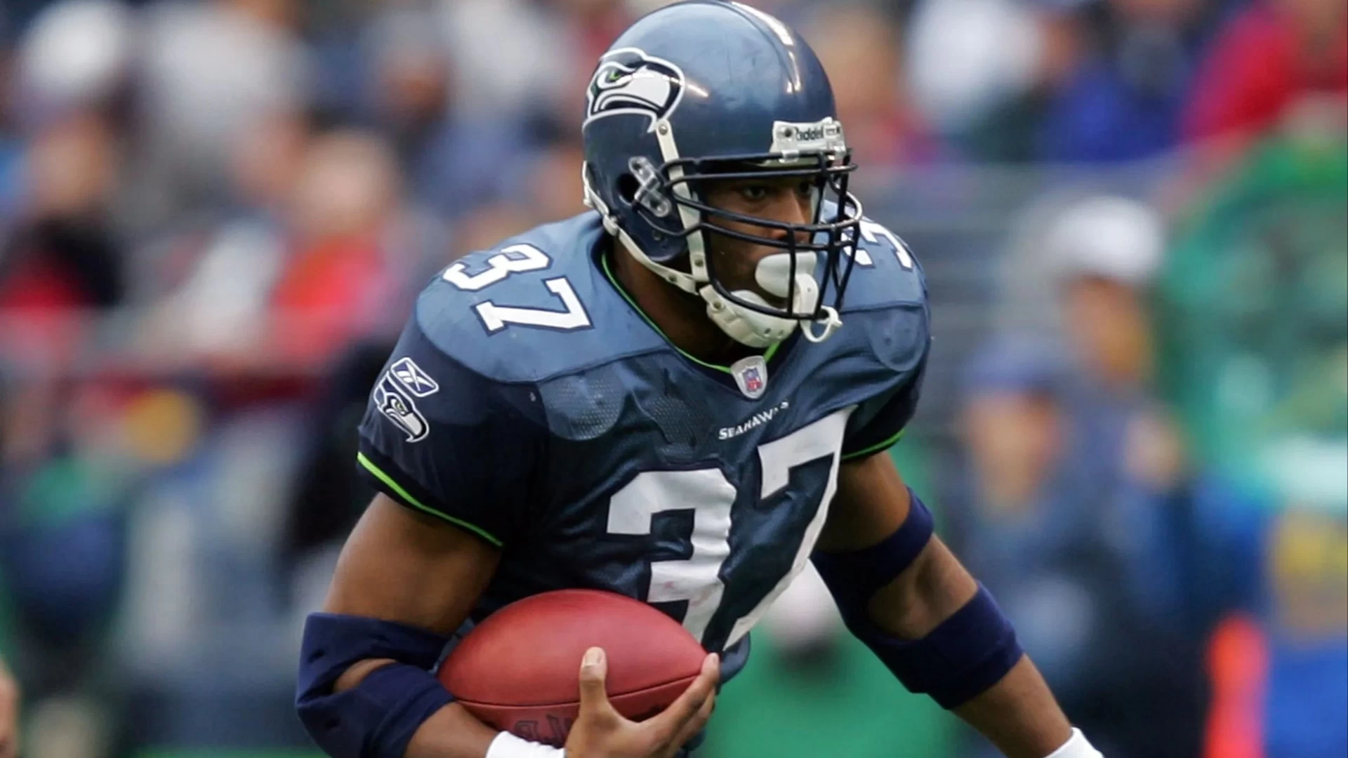Celebrating Shaun Alexander: NFL MVP and College Icon