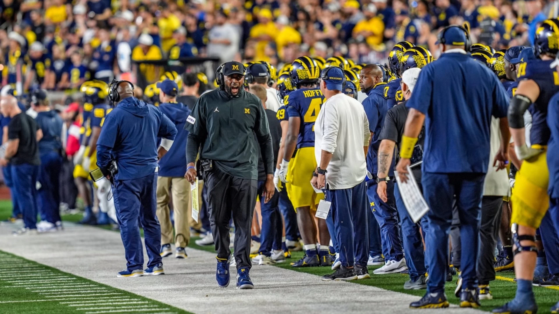 Michigan vs. Texas Showdown: A Close College Football Battle
