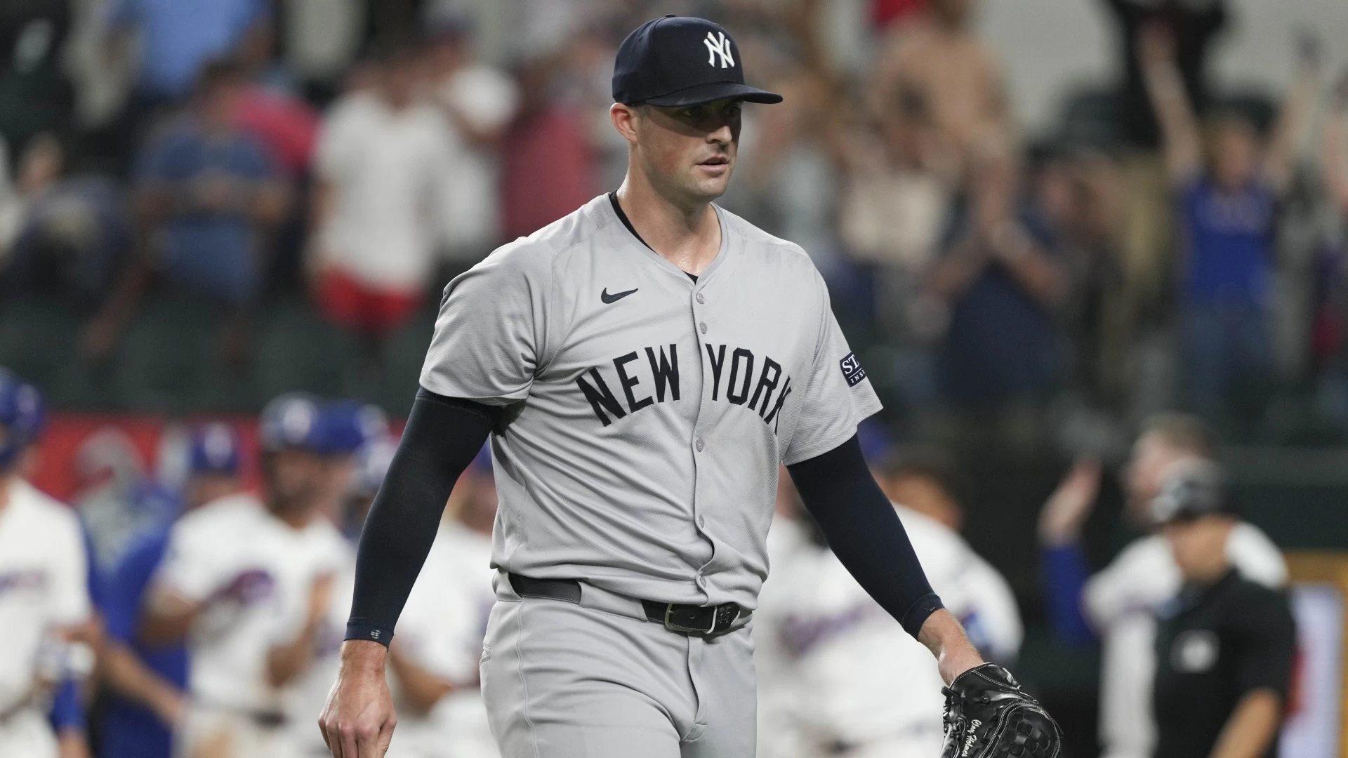 Rangers Triumph Over Yankees 7-4 with a Walk-Off Slam