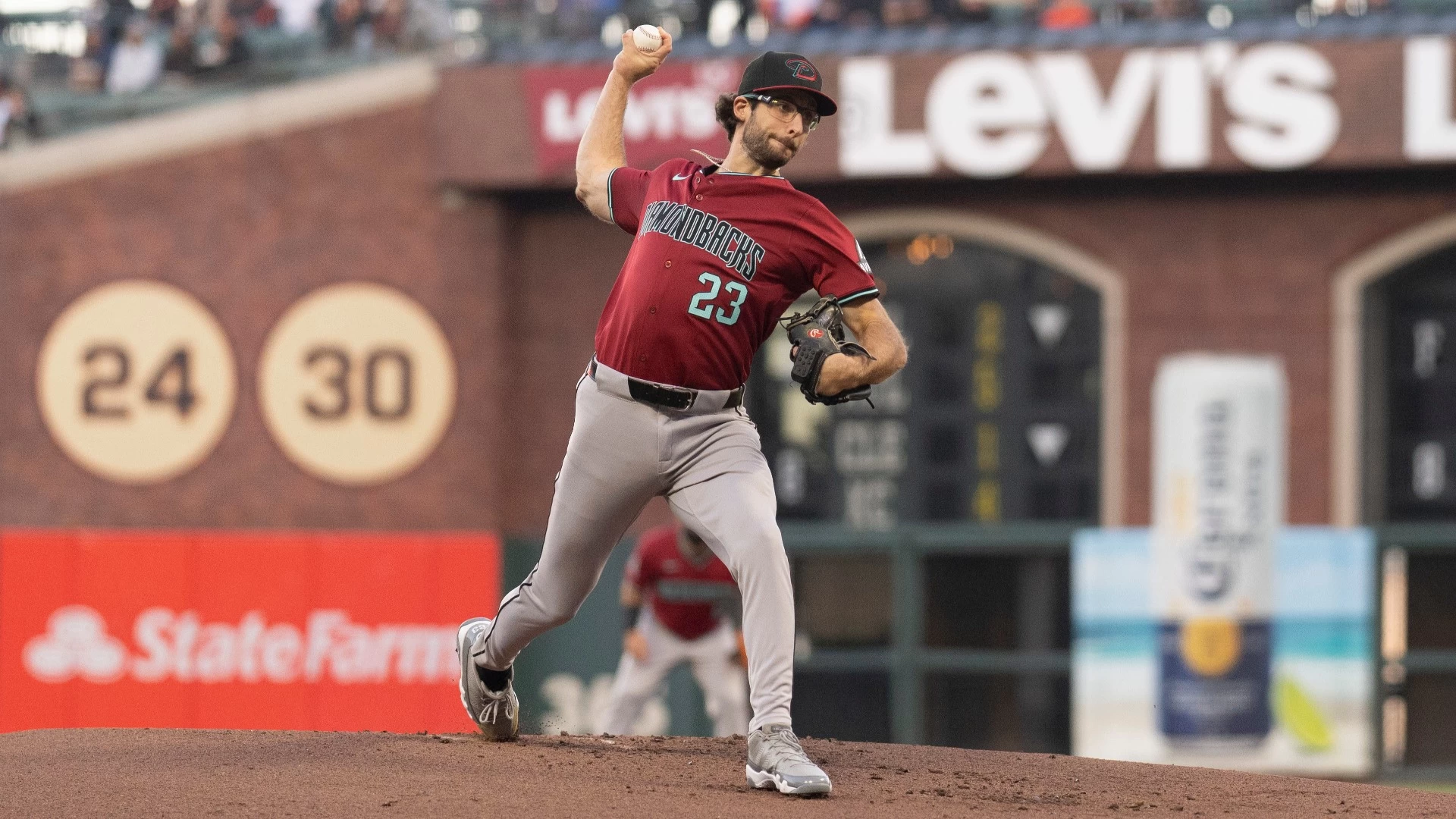 Diamondbacks Secure 6-4 Victory Over Giants: Playoff Hopes