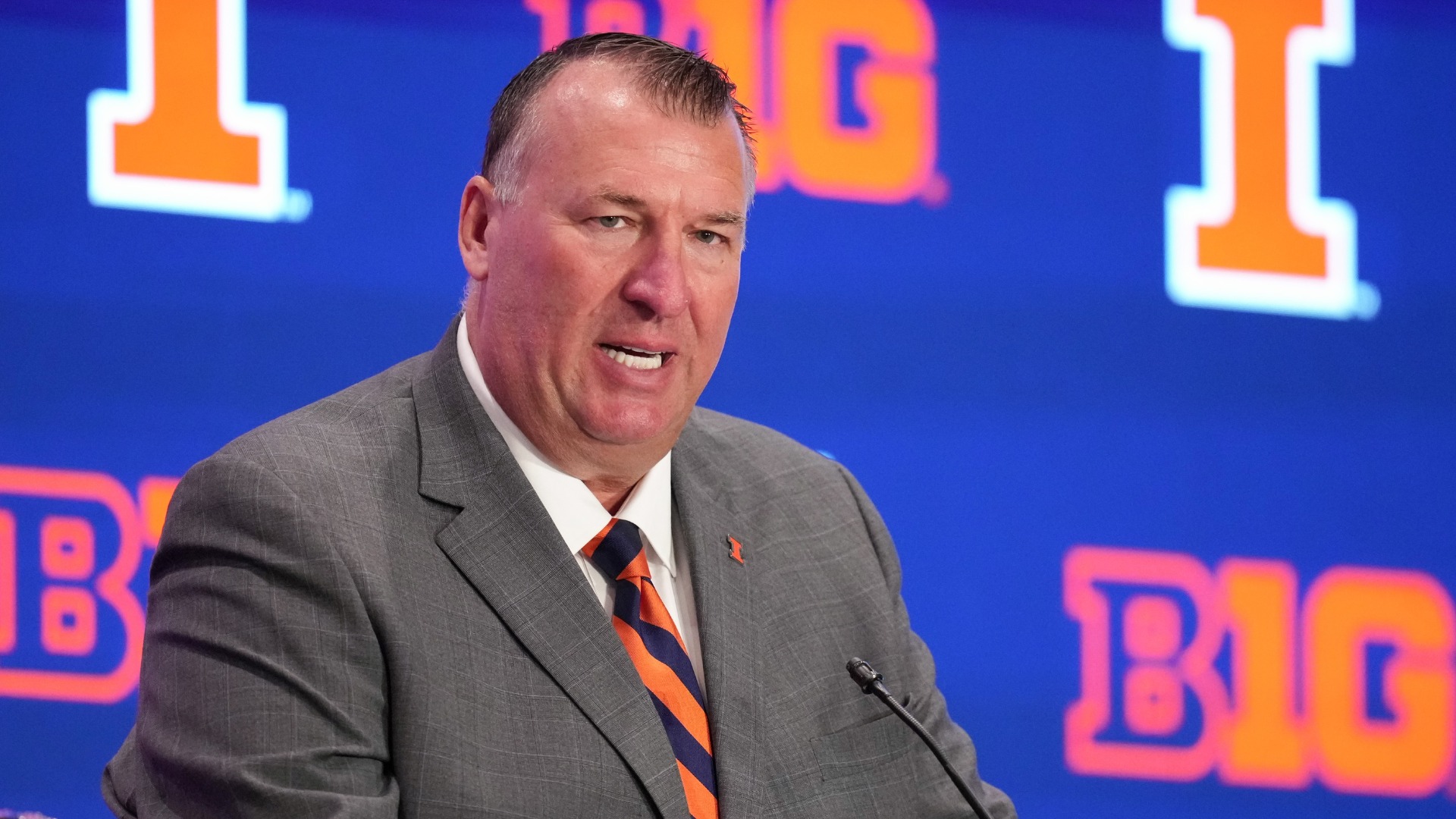 Illinois Set to Shine in Big Ten, Aims for Playoff Spot
