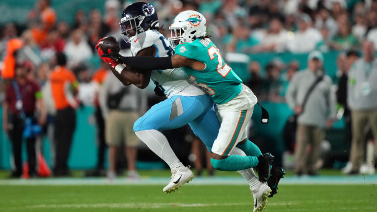 25. Xavien Howard - CB