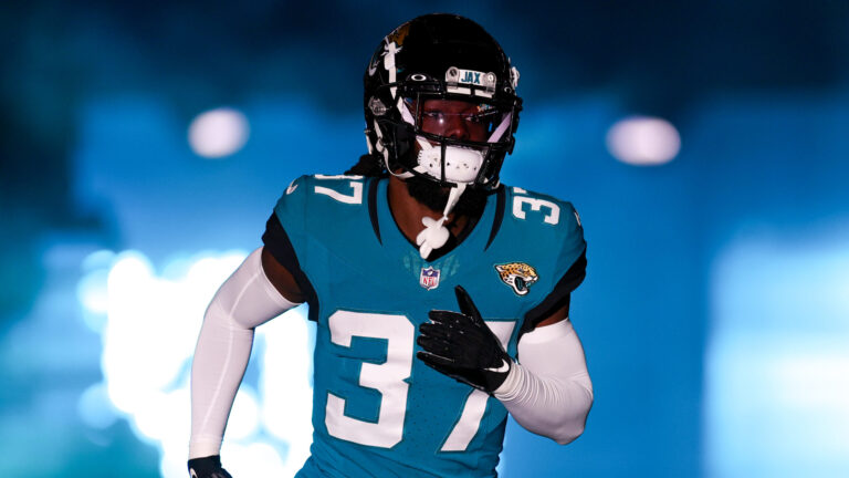 38. Tre Herndon - CB