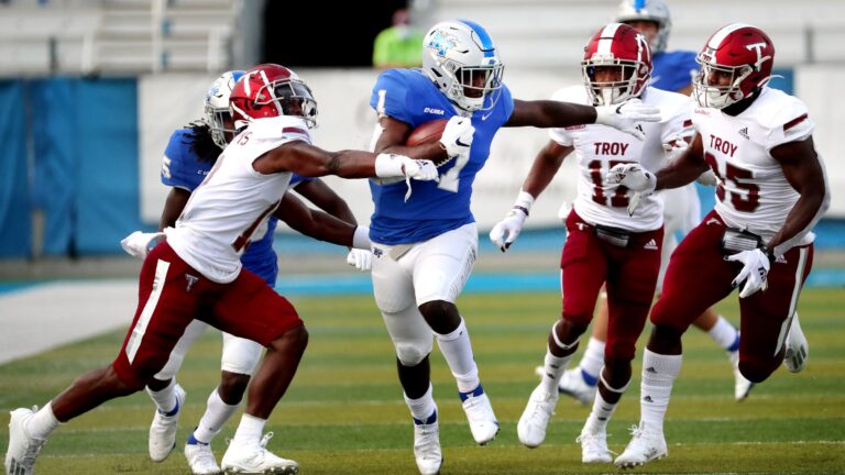 37. Keyshawn Swanson - Troy