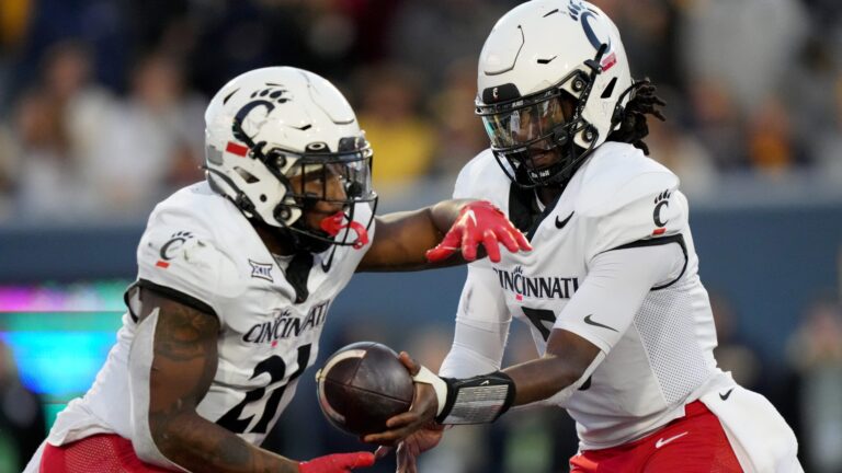 42. Corey Kiner - Cincinnati Bearcats