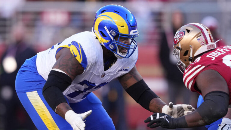 136. Tremayne Anchrum - OL