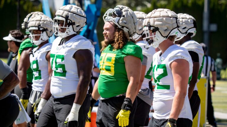 21. Josh Conerly - Oregon Ducks