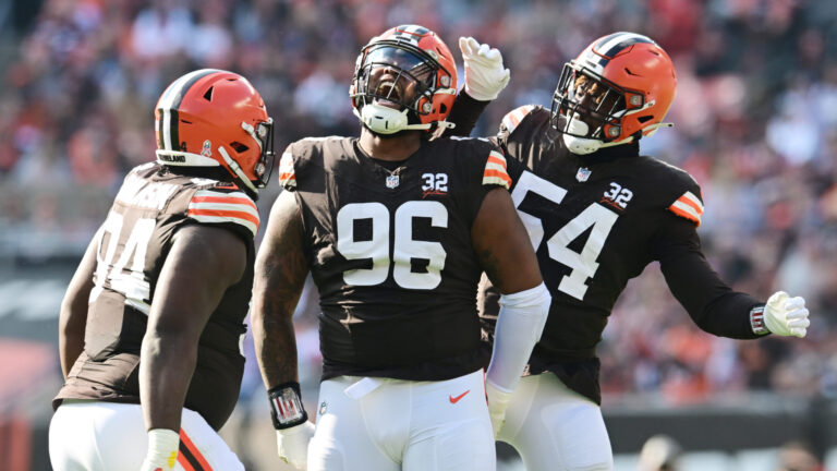 161. Jordan Elliott - DT