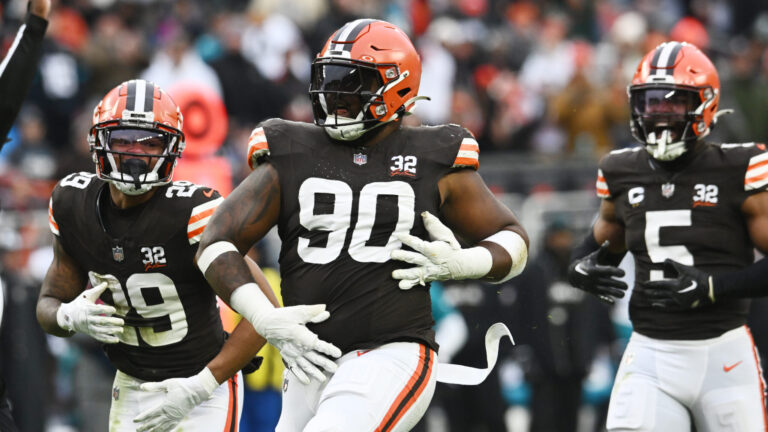 165. Maurice Hurst  - DT