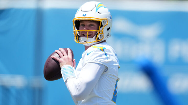 152. Easton Stick - QB