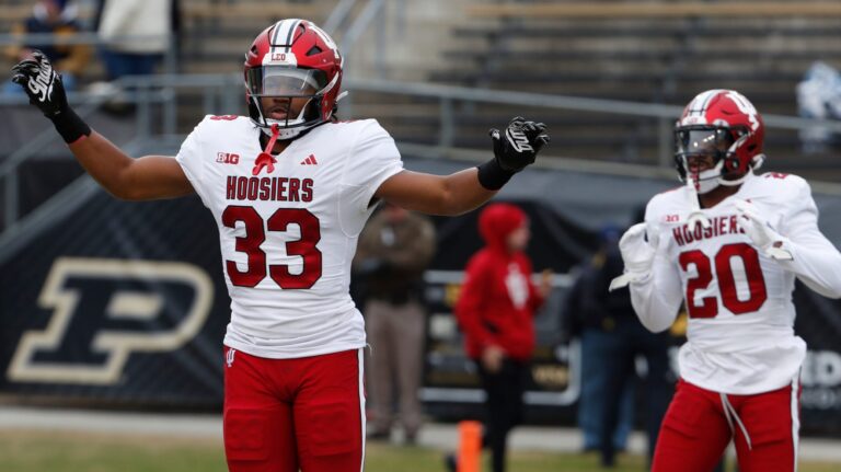 71. Louis Moore - Ole Miss