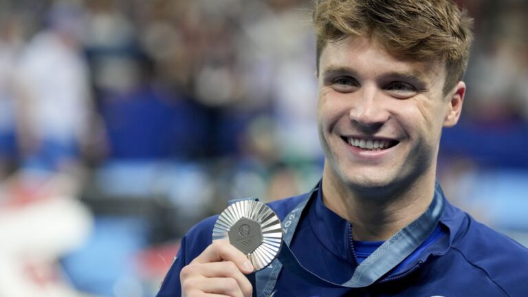 25) Bobby Finke | SILVER Medal
