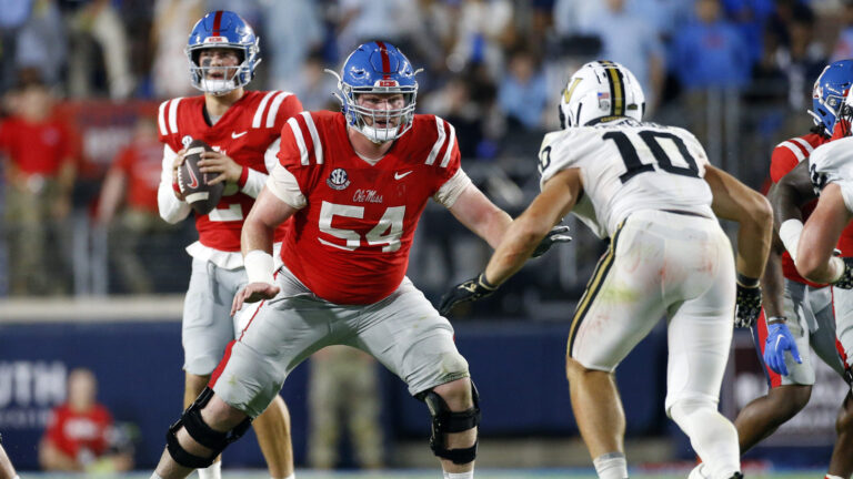 59. Caleb Warren - Ole Miss Rebels