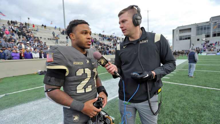 107. Tyrell Robinson - Army Black Knights
