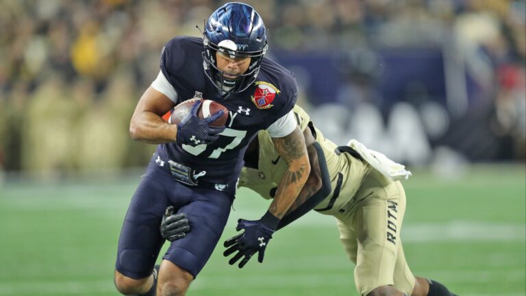 12. Navy Midshipmen