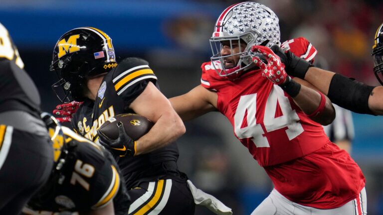 20. Atlanta Falcons - JT Tuimoloau (DE)