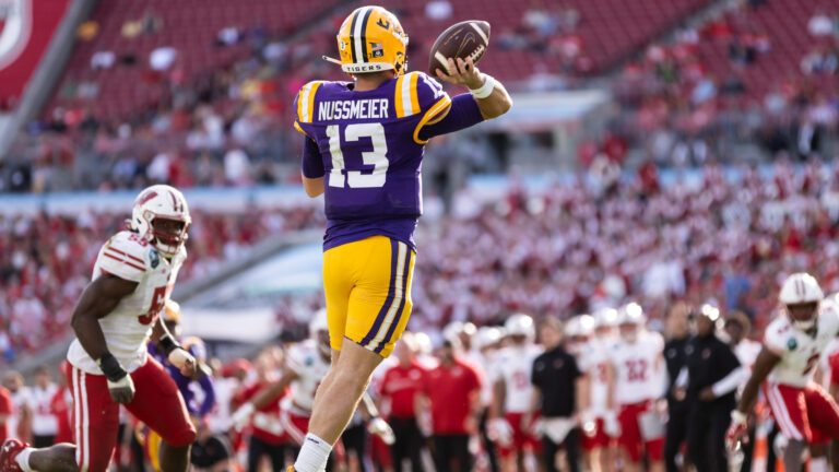 9. Garrett Nussmeier (LSU)