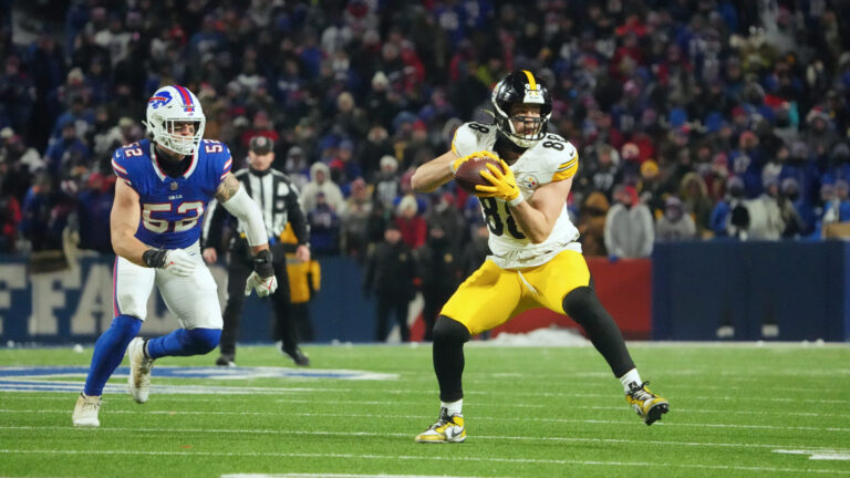 14. Pat Freiermuth - Pittsburgh Steelers