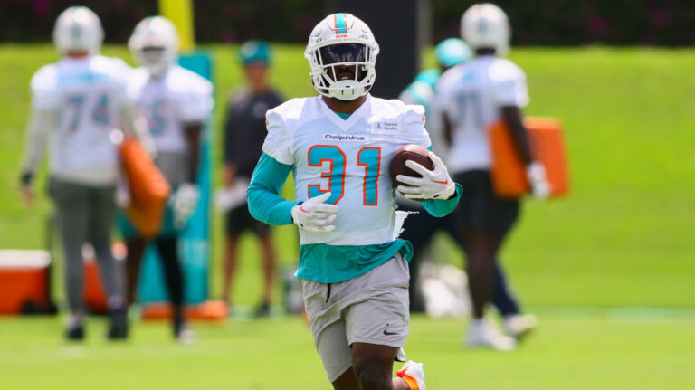 8.02: Raheem Mostert, RB, Miami Dolphins