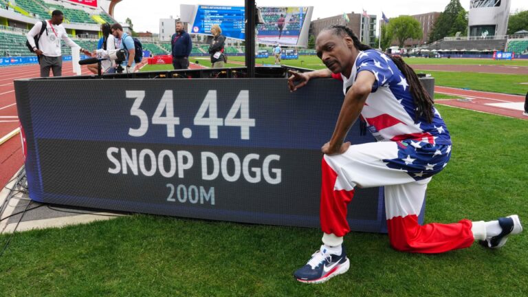 Snoop Posts Time