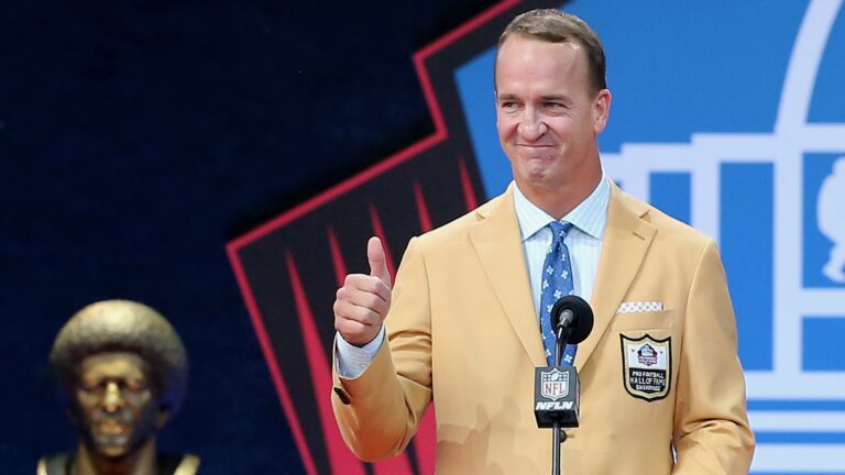 7. DEN Peyton Manning, 2013