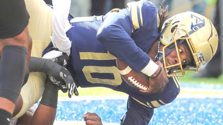 11. Akron Zips