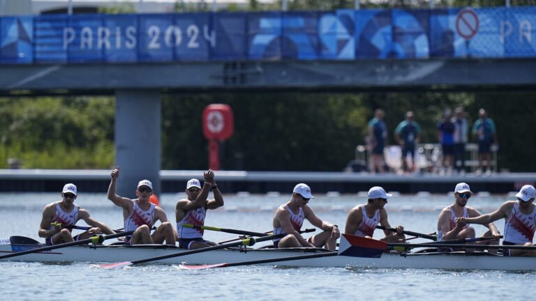 44) Chris Carlson, Peter Chatain, Clark Dean. Henry Hollingsworth, Rielly Milne, Evan Olson, Pieter Quinton, Nick Rusher, Christian Tabash  | BRONZE Medal