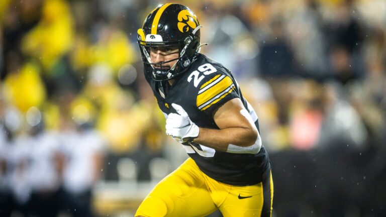 30. Sebastian Castro, DB (Iowa)