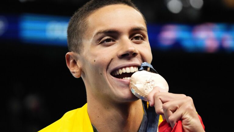 23) Romania: 3 Gold Medals (4 Silver Medals)