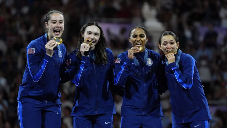 34) Jacqueline Dubrovich, Lee Kiefer, Lauren Scruggs, Maia Mei Weintraub  | GOLD Medal
