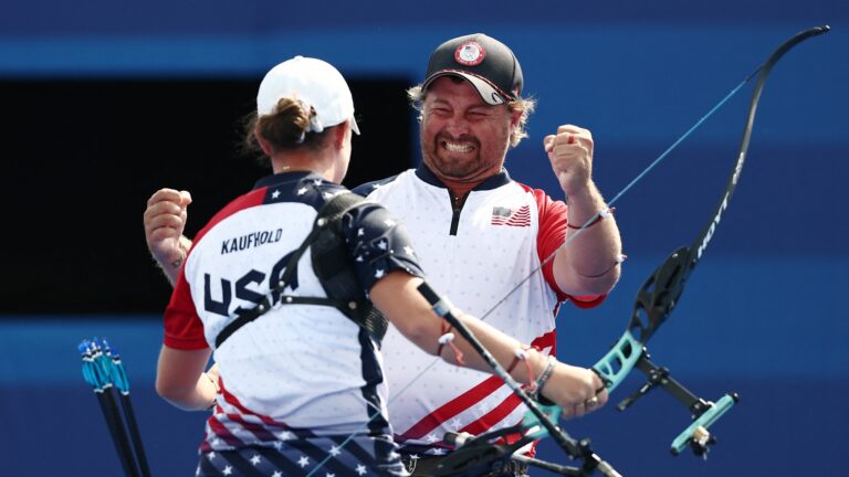 38) Casey Kaufhold, Brady Ellison  | BRONZE Medal