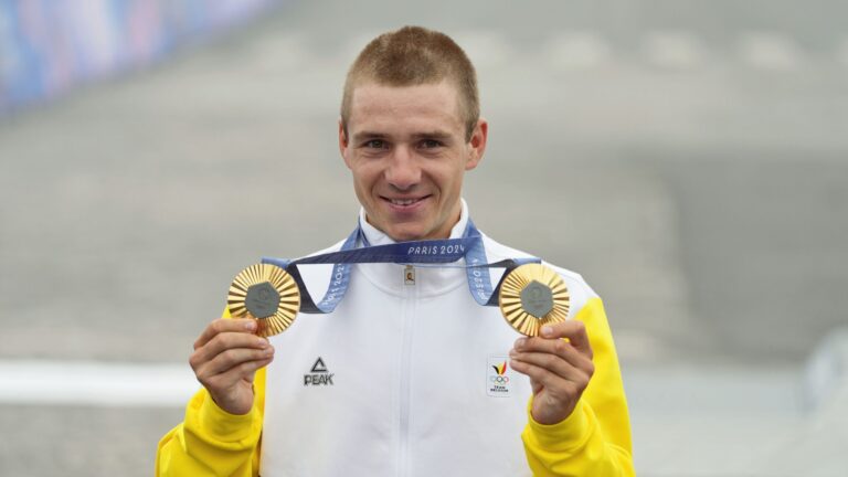 25) Belgium: 3 Gold Medals (1 Silver Medal+6 Bronze Medals)