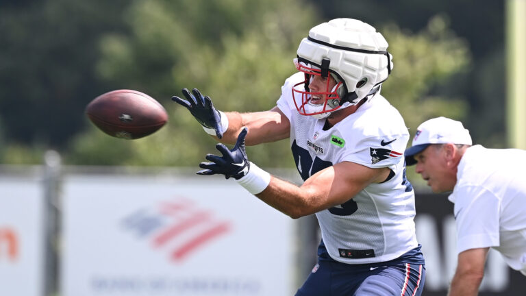 17. Hunter Henry - New England Patriots