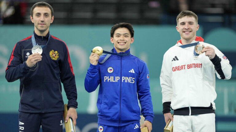 66) (Tied)  Armenia: 0 Gold Medals (3 Silver Medals +1 Bronze Medal)