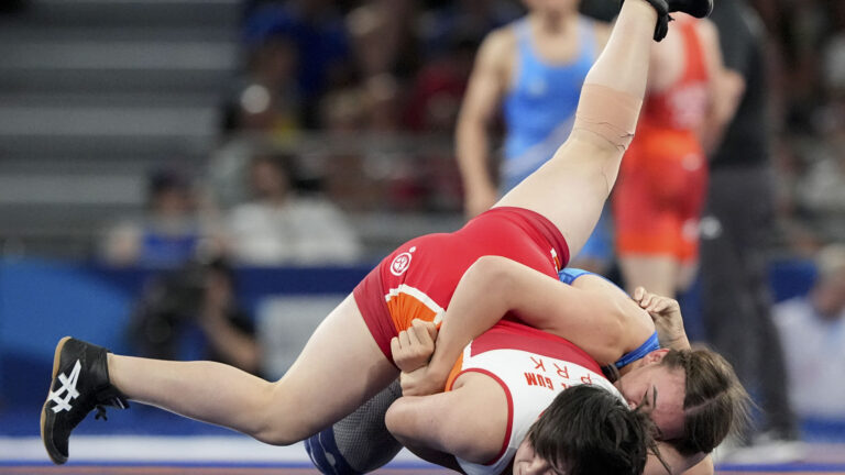 72) Republic of Moldova: 0 Gold Medals (1 Silver Medal + 3 Bronze Medals)