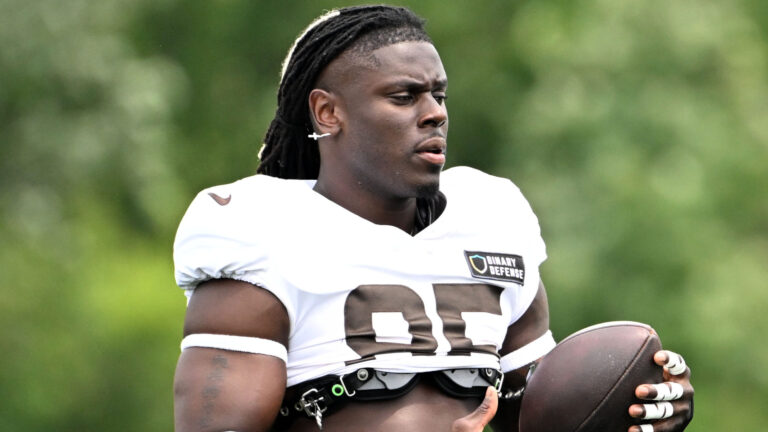 9.02: David Njoku, TE, Cleveland Browns