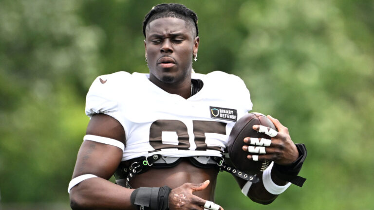 12. David Njoku - Cleveland Browns