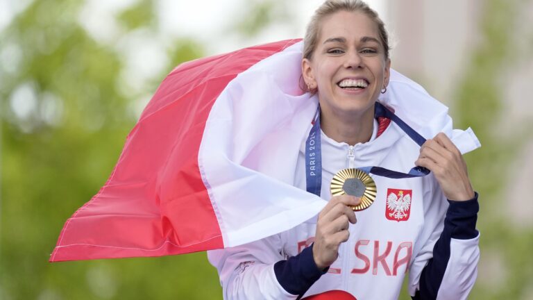 42) Poland: 1 Gold Medal (4 Silver Medals)