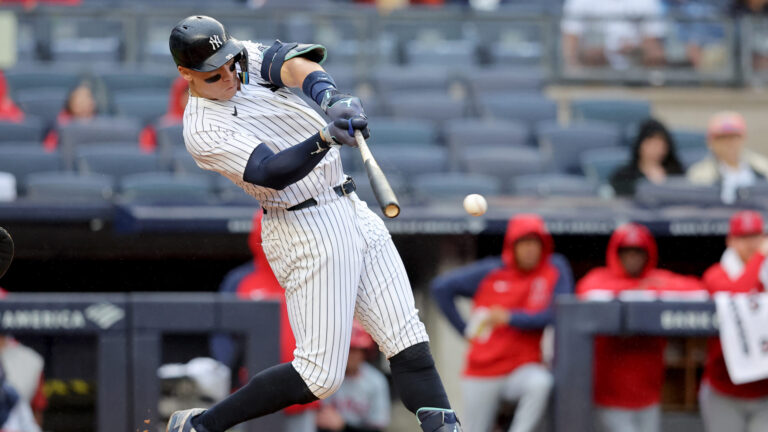 New York Yankees vs. Seattle Mariners