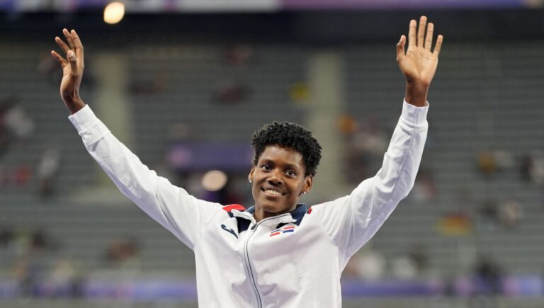 59) Dominican Republic: 1 Gold Medal (0 Silver Medals+2 Bronze Medals)