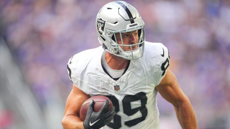 9.04: Brock Bowers, TE, Las Vegas Raiders