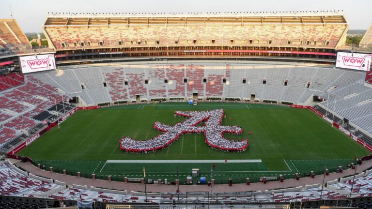 1. Bryant-Denny Stadium - Alabama