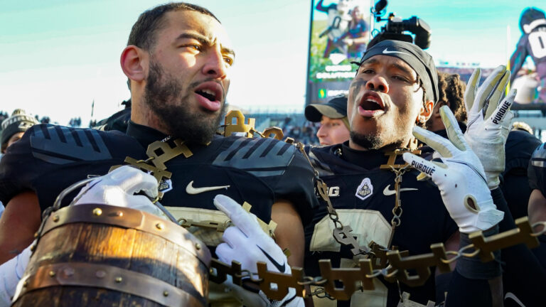 4. Old Oaken Bucket