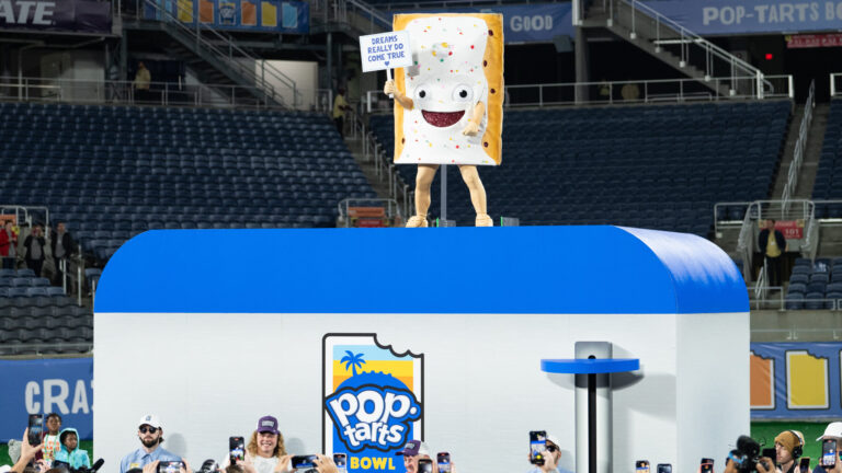 Pop-Tarts Bowl: Clemson (ACC #2) vs. UCF (Big 12 #3)