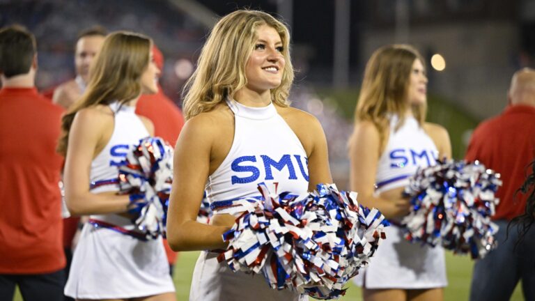 Hawai'i Bowl: SMU (ACC #12) vs. Hawai'i (MWC #5)