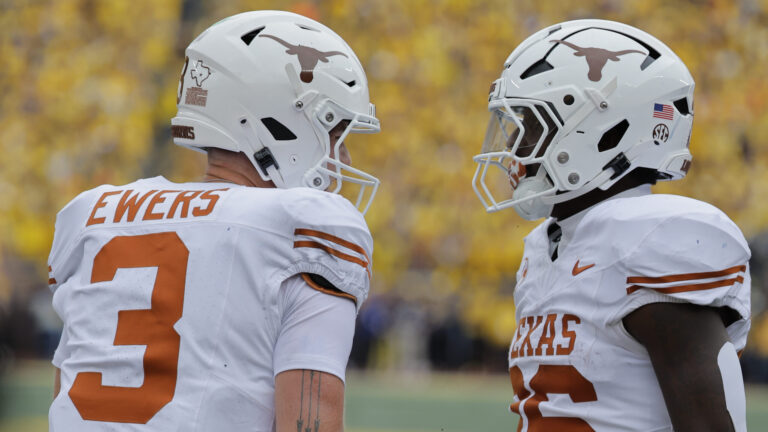 5. Texas Longhorns vs. Memphis Tigers (G5 Auto-Bid)