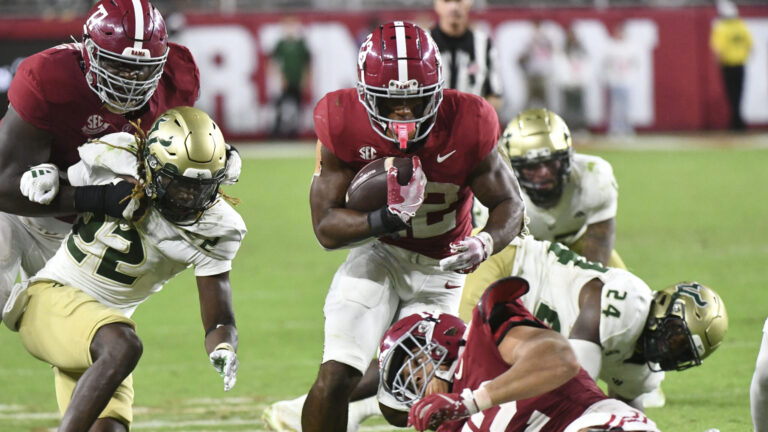 8. Alabama Crimson Tide vs. 9. USC Trojans