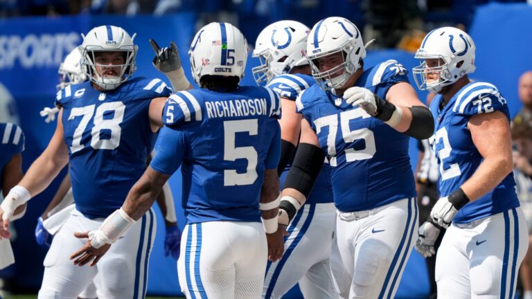 Indianapolis Colts (-3.5) vs. Green Bay Packers