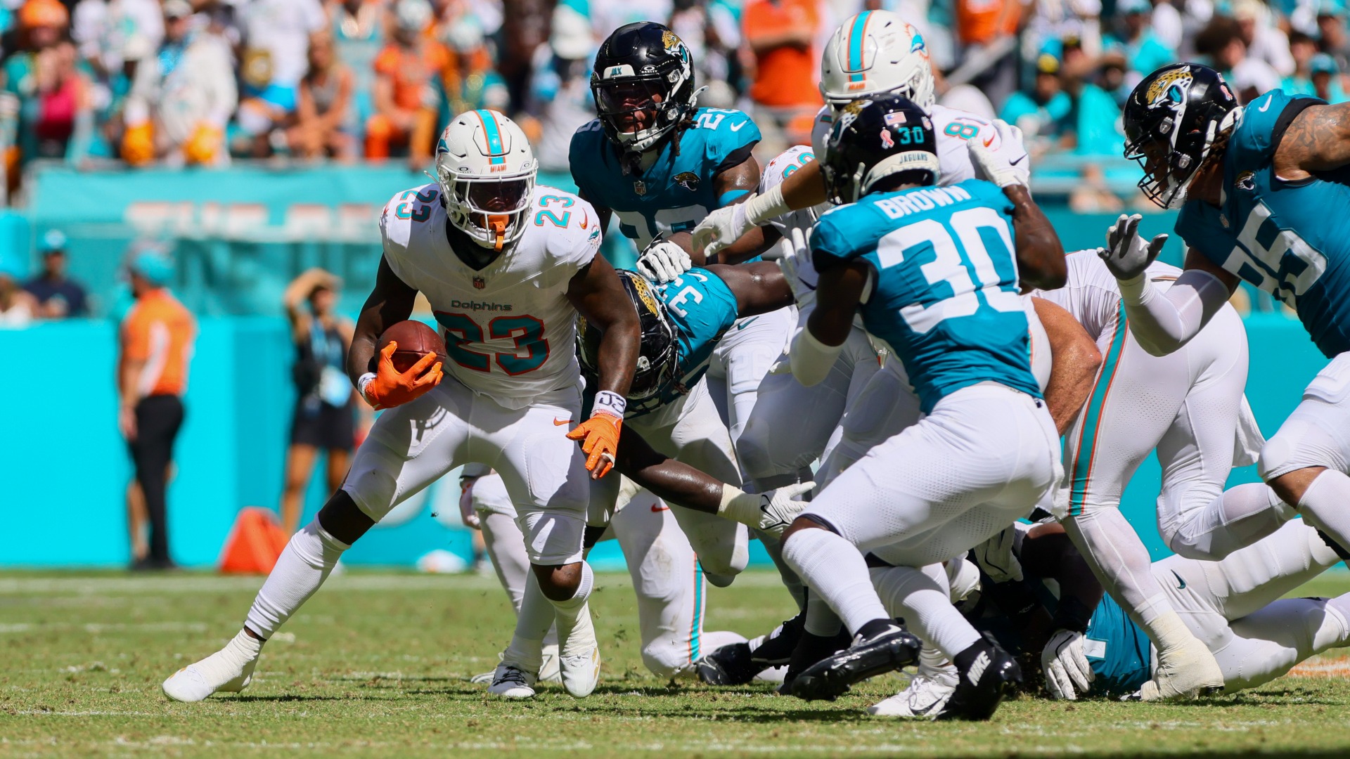 RB: Jeff Wilson Jr. (0.1% rostered)
