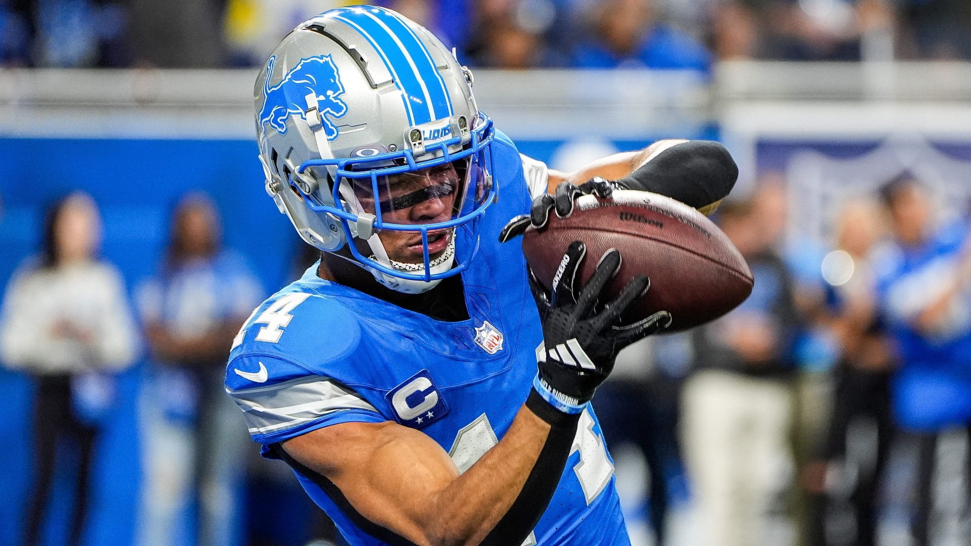 Buccaneers @ Lions: Amon-Ra St. Brown Over 79.5 Receiving Yards (-113)
